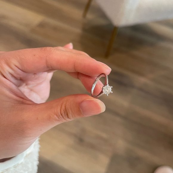 Diamond ring (platinum band) - Picture 3 of 9